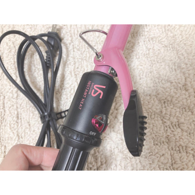 vs ヘアアイロン カール 19mm スマホ/家電/カメラの美容/健康(ヘアアイロン)の商品写真