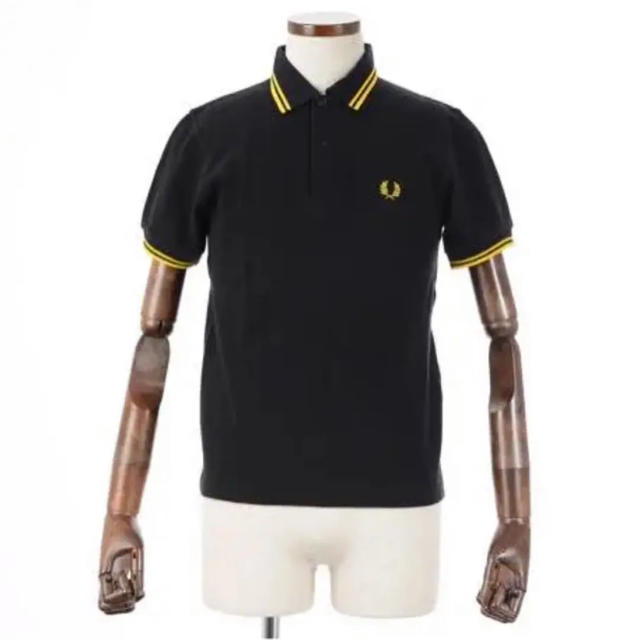 FRED PERRY(フレッドペリー)の最終値下げ　フレッドペリー m ブラック イエロー メンズのトップス(ポロシャツ)の商品写真