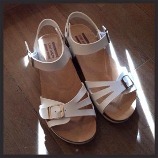 BIRKENSTOCK