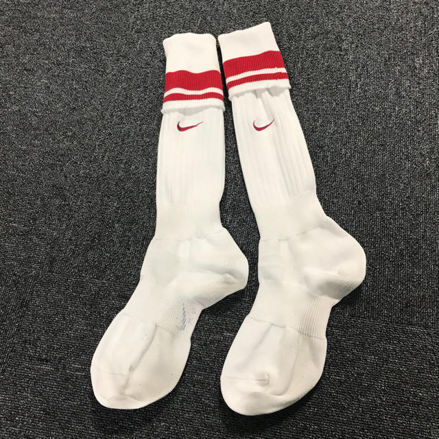 NIKE(ナイキ)のNIKE サッカーソックス スポーツ/アウトドアのサッカー/フットサル(その他)の商品写真