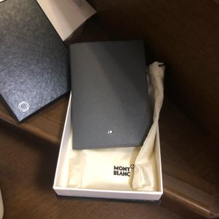 モンブラン(MONTBLANC)のモンブラン パスポートケース ダークグレー(旅行用品)