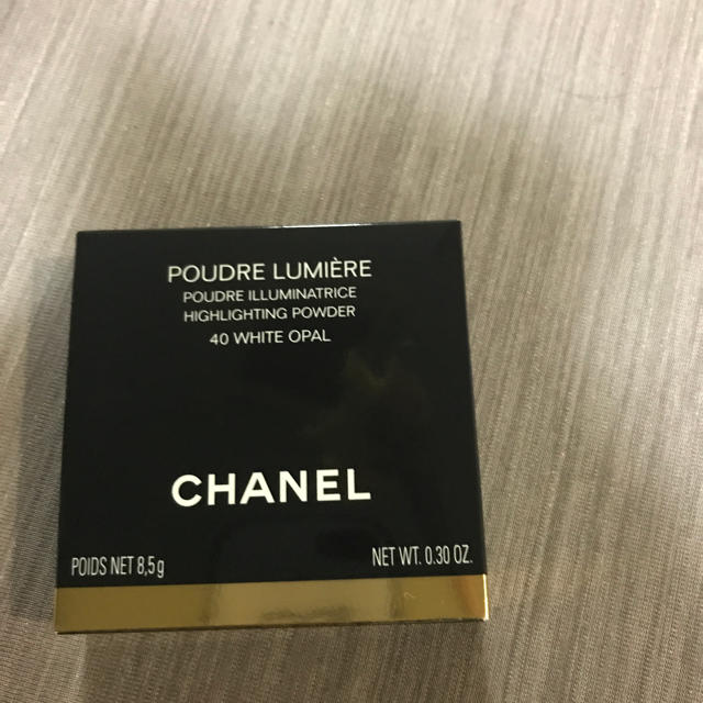 CHANEL(シャネル)のシャネル フェイスパウダー プードゥル ルミエール コスメ/美容のベースメイク/化粧品(フェイスパウダー)の商品写真