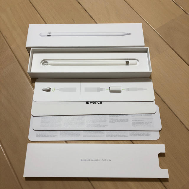 Apple(アップル)のAPPLEApple Pencil MK0C2J/A【国内正規品】 スマホ/家電/カメラのスマホ/家電/カメラ その他(その他)の商品写真