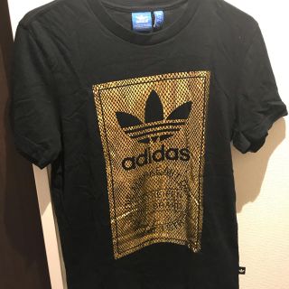 アディダス(adidas)のadidas Tシャツ(Tシャツ/カットソー(半袖/袖なし))