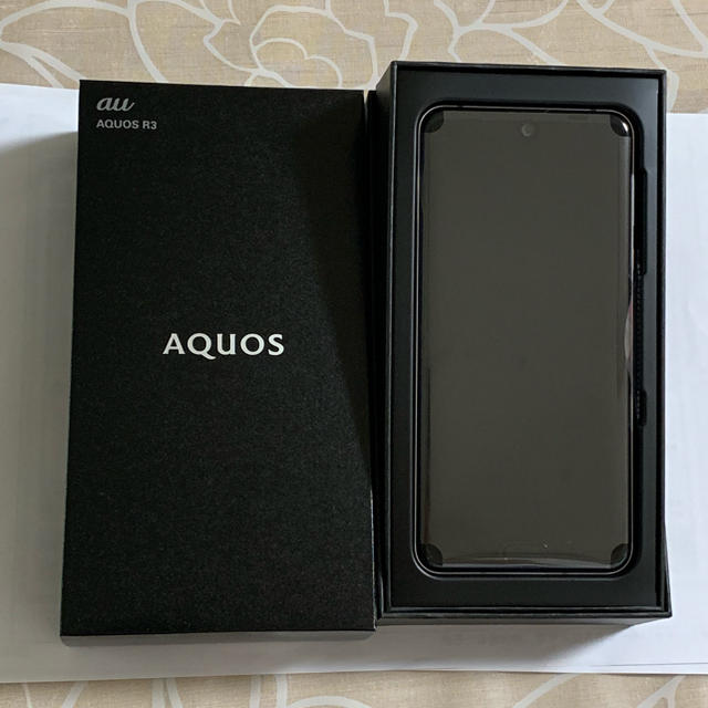 SHARP AQUOS SHV44 ◯新品・未使用・SIMロック解除済み◯PremiumWhite状態