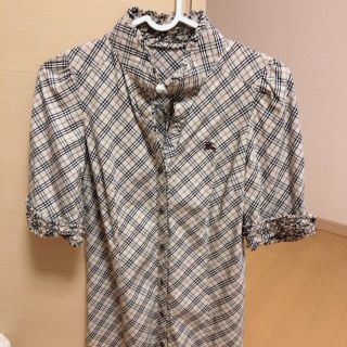 バーバリーブルーレーベル(BURBERRY BLUE LABEL)のバーバリー半袖シャツ美品(シャツ/ブラウス(半袖/袖なし))