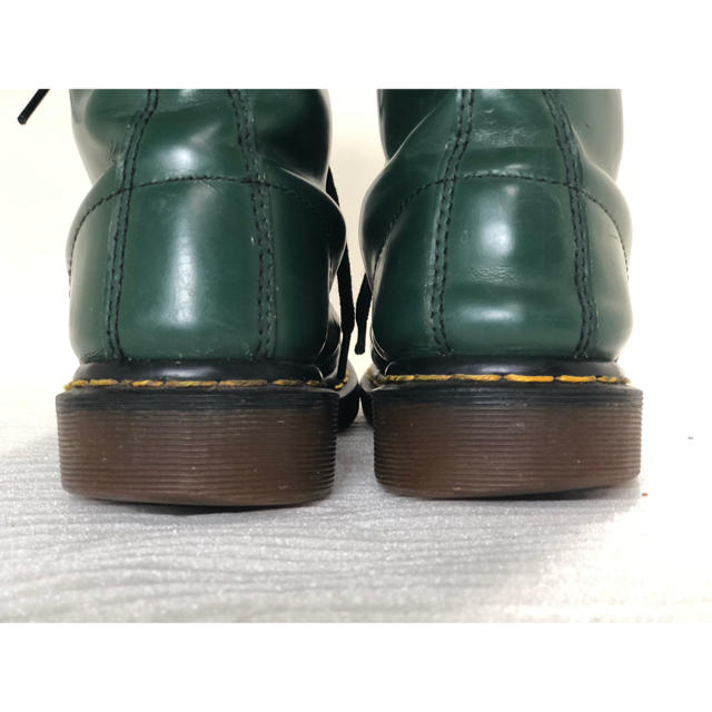 Dr.Martens(ドクターマーチン)のドクターマーチン Dr.martens ブーツ UK7 緑 英国製 グリーン メンズの靴/シューズ(ブーツ)の商品写真