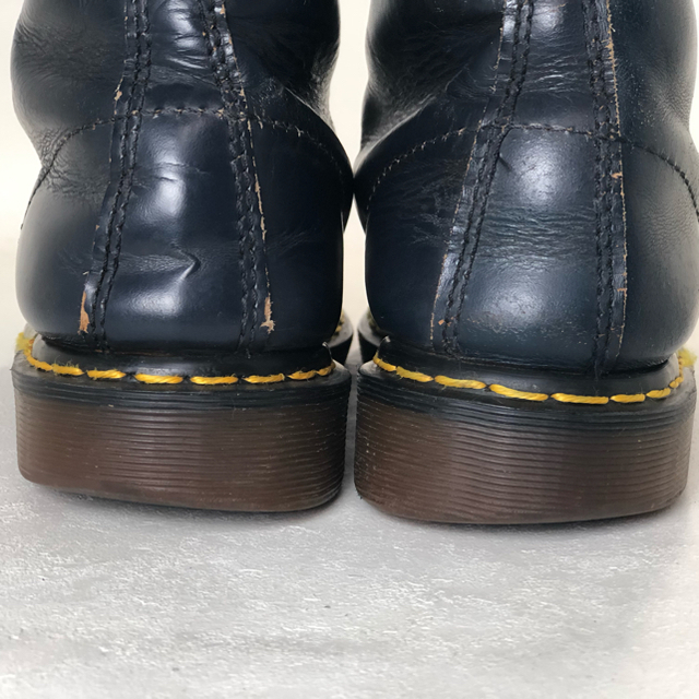 Dr.Martens(ドクターマーチン)のドクターマーチン Dr.martens UK8  8穴 英国製 紺色 スチール メンズの靴/シューズ(ブーツ)の商品写真