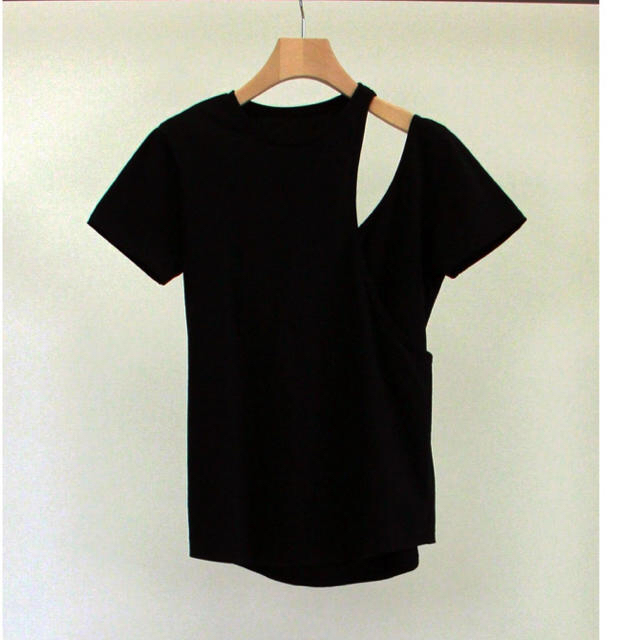 Ameri VINTAGE(アメリヴィンテージ)のリトルスージー アシンメトリーレイヤードトップス レディースのトップス(Tシャツ(半袖/袖なし))の商品写真