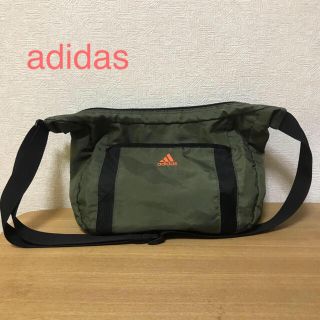 アディダス(adidas)のadidas ショルダーバッグ(カーキ)(ショルダーバッグ)