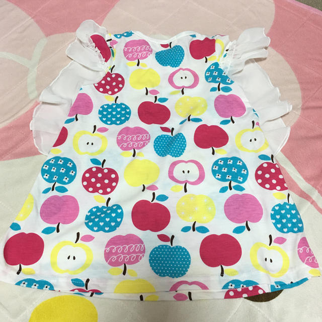 りんご柄 チュニックワンピース キッズ/ベビー/マタニティのキッズ服女の子用(90cm~)(ワンピース)の商品写真