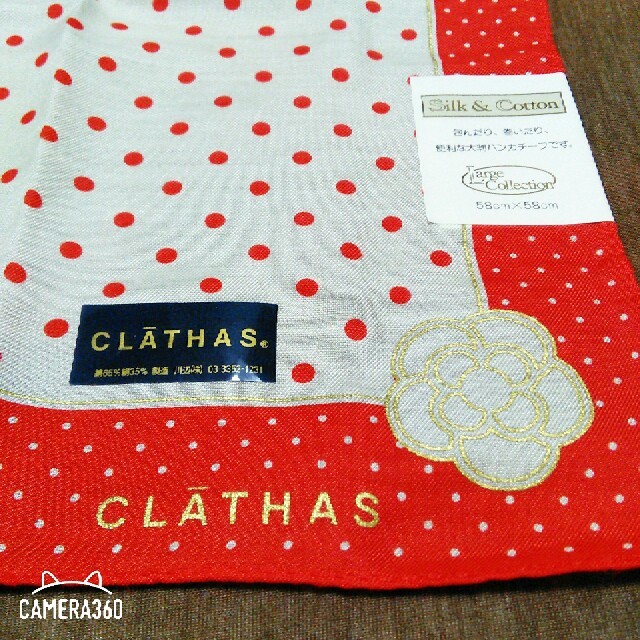 CLATHAS(クレイサス)のハンカチ　大きい　新品　未使用　CLATHAS　クレイサス　赤　水玉　ドット レディースのファッション小物(ハンカチ)の商品写真