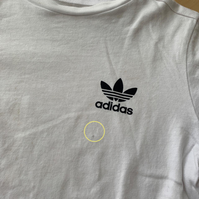 adidas(アディダス)のadidas Tシャツ 白 130 キッズ/ベビー/マタニティのキッズ服男の子用(90cm~)(Tシャツ/カットソー)の商品写真