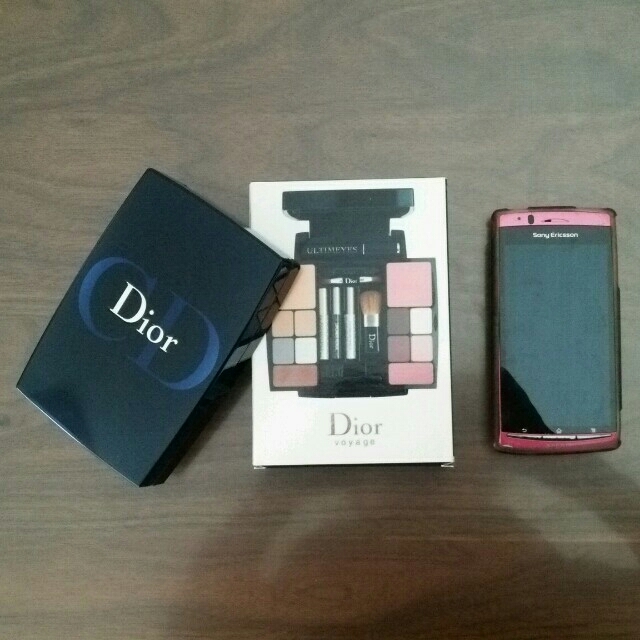 Christian Dior - 新品箱付き☆Diorトラベルコスメセットの通販 by みゆSHOP☆まとめ買いならお値下げ🎵｜クリスチャン