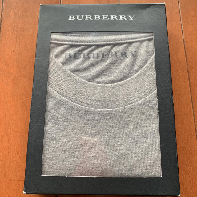 BURBERRY(バーバリー)の新品未使用品 バーバリーＴシャツＬ メンズのトップス(Tシャツ/カットソー(半袖/袖なし))の商品写真