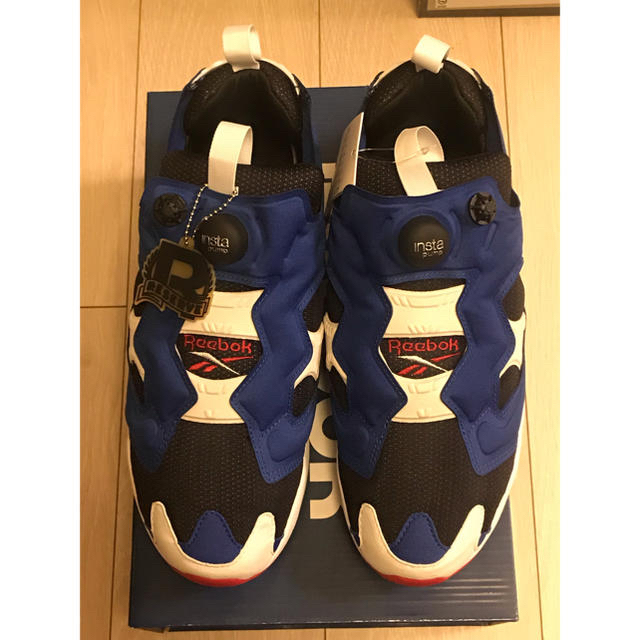 Reebok(リーボック)のReebok INSTA PUMP FURY OG トリコロール 新品 28.0 メンズの靴/シューズ(スニーカー)の商品写真