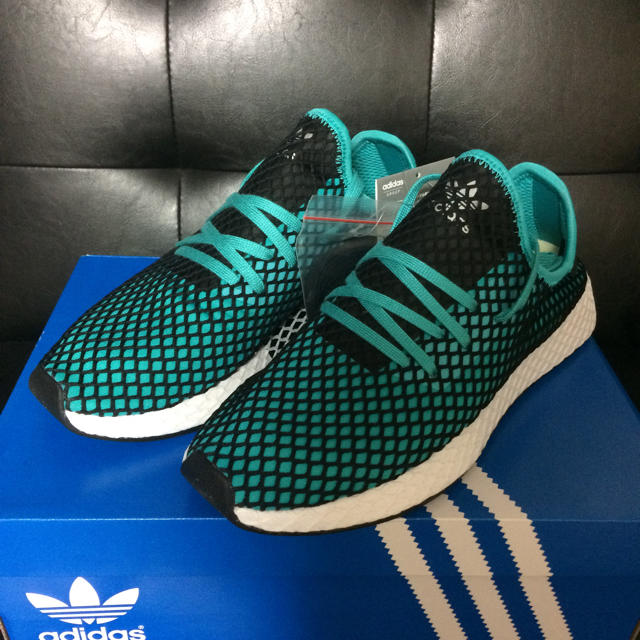 【新品】adidas orignals DEERUPT RUNNER スニーカー