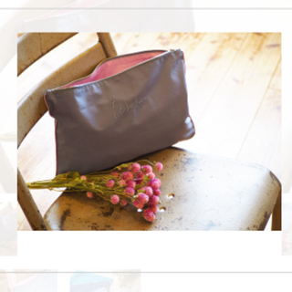 【新品】Tesoro baby パイピングフラットポーチ GRAY × PINK(ベビーおむつバッグ)