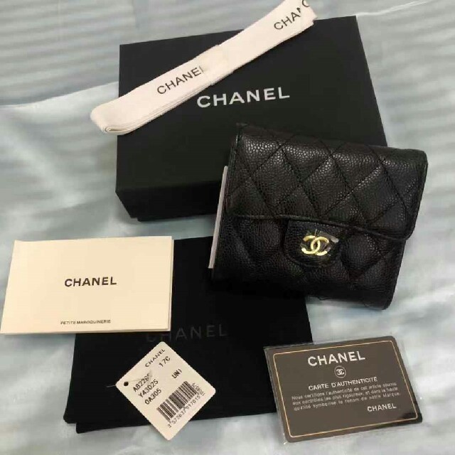 CHANEL - CHANEL 三つ折り財布の通販 by 's shop｜シャネルならラクマ