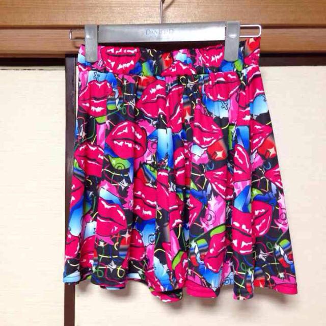 galaxxxy(ギャラクシー)のくちびるスカート レディースのスカート(ミニスカート)の商品写真
