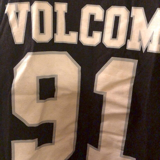 volcom(ボルコム)のボルコム スケート コンプリート ホイール メンズのトップス(Tシャツ/カットソー(半袖/袖なし))の商品写真