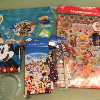 ディズニー(Disney)のディズニー 巾着、クリアファイル、ペーパーウェイト、スマホ入れなどセットで(キャラクターグッズ)