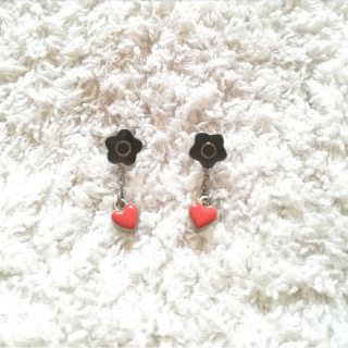 マリークワント(MARY QUANT)のhakua様マリークワント　ピアス(ピアス)