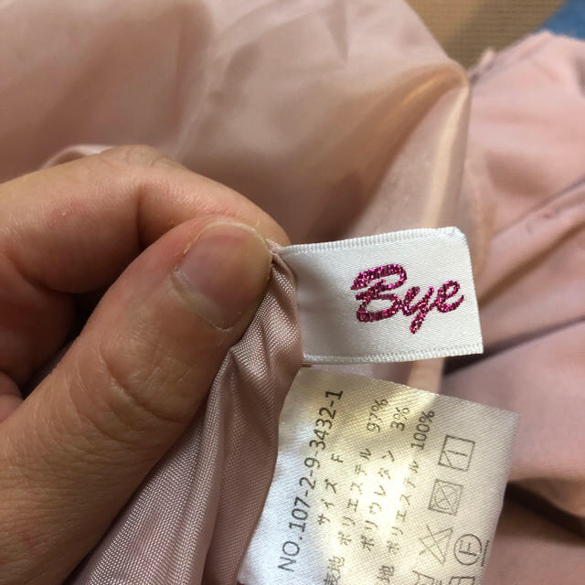 ByeBye(バイバイ)の未使用☆Bye Byeタイトスカート レディースのスカート(ひざ丈スカート)の商品写真