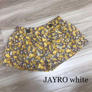 ジャイロホワイト(JAYRO White)の花柄 キュロット ショートパンツ(ショートパンツ)