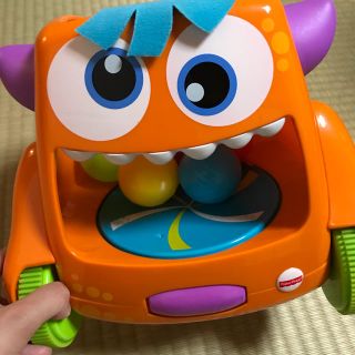 フィッシャープライス(Fisher-Price)のベビーおもちゃ 動くおもちゃ ボール(知育玩具)