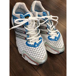 アディダス(adidas)のadidas アディダス スニーカー(スニーカー)