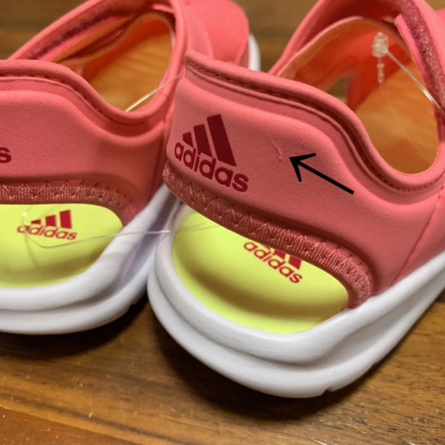 adidas(アディダス)のアディダス サンダル 19cm FortaSwim C AC8297  ピンク キッズ/ベビー/マタニティのキッズ靴/シューズ(15cm~)(サンダル)の商品写真