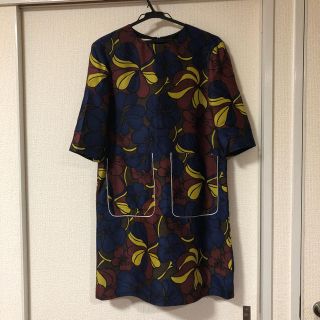 マルニ(Marni)の2015AW新品同様マル二ワンピース(ひざ丈ワンピース)