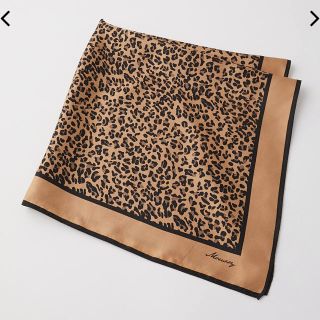 マウジー(moussy)のMOUSSY新作♡SILK LEOPARD スカーフ♡レオパードスカーフ♡新品(バンダナ/スカーフ)