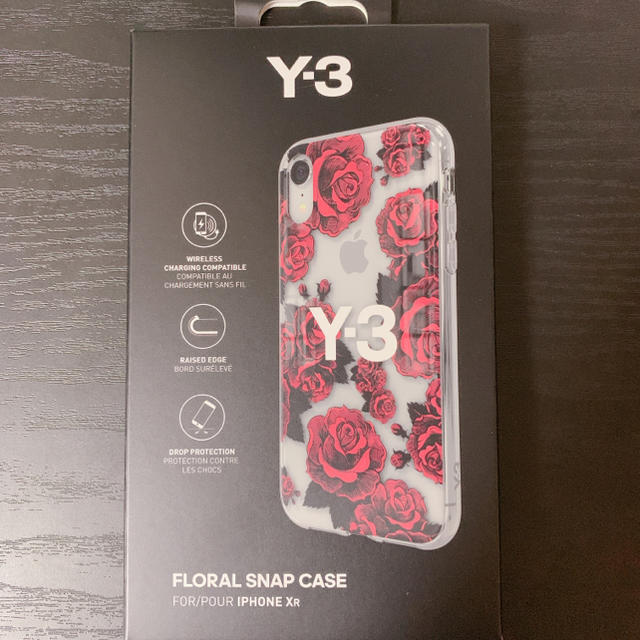 Y-3(ワイスリー)のY-3 FLORAL SNAP CASE  for iPhone XR スマホ/家電/カメラのスマホアクセサリー(iPhoneケース)の商品写真