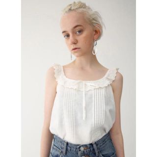 マウジー(moussy)のMOUSSY フリル キャミソール(キャミソール)