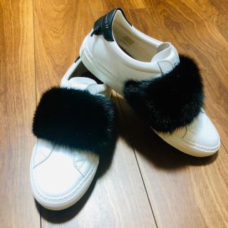 ジバンシィ(GIVENCHY)の【底値】GIVENCHY ジバンシィ リアルファー スニーカー(スニーカー)