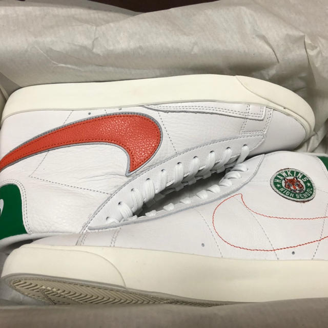 NIKE(ナイキ)の NIKE STRANGER THINGS BLAZER 27 最安値 メンズの靴/シューズ(スニーカー)の商品写真