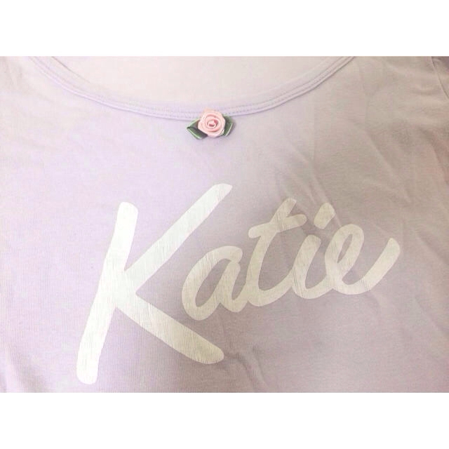 Katie(ケイティー)のkatie ロゴTシャツ ラベンダー レディースのトップス(Tシャツ(半袖/袖なし))の商品写真