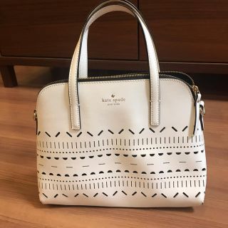 ケイトスペードニューヨーク(kate spade new york)の【Kate spade】レースバック ホワイト《お値下げ中》(ハンドバッグ)