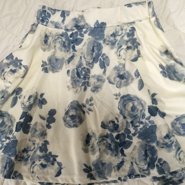 GRL(グレイル)の花柄今季流行フレアスカート レディースのスカート(ミニスカート)の商品写真