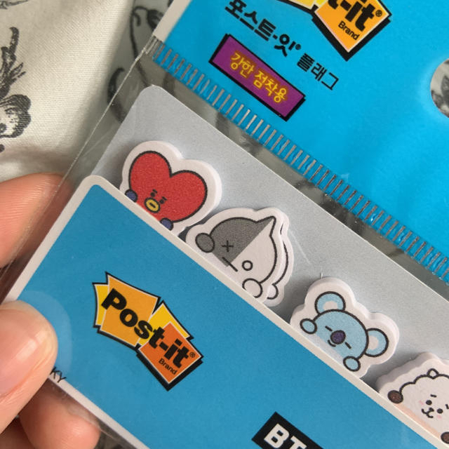 防弾少年団(BTS)(ボウダンショウネンダン)のbt21  付箋 ポストイット インテリア/住まい/日用品の文房具(ノート/メモ帳/ふせん)の商品写真