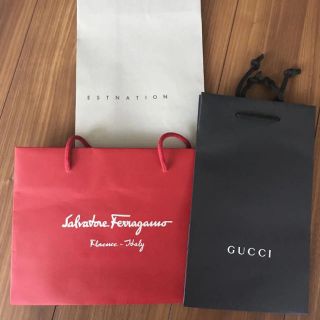 グッチ(Gucci)の【匿名配送】グッチ フェラガモ  ショッパー 紙袋(ショップ袋)