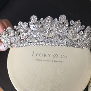 Ivory&co. アイボリーアンドコーのAlexandra ティアラの通販 by