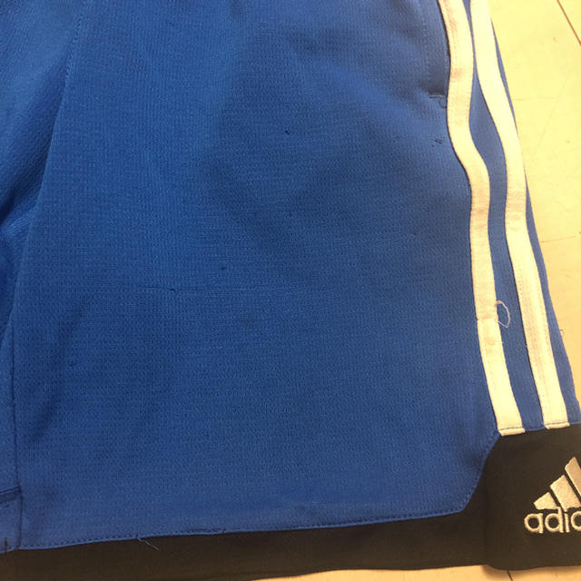 adidas(アディダス)のアディダス 8歳用 サッカーパンツ キッズ/ベビー/マタニティのキッズ服男の子用(90cm~)(パンツ/スパッツ)の商品写真