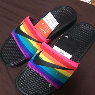 ナイキ(NIKE)のNIKE benassi betrue ベナッシ(サンダル)