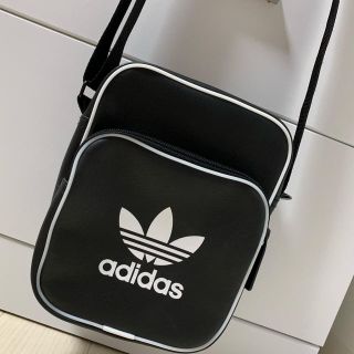 アディダス(adidas)のadidas originals ショルダーミニバッグ(ショルダーバッグ)