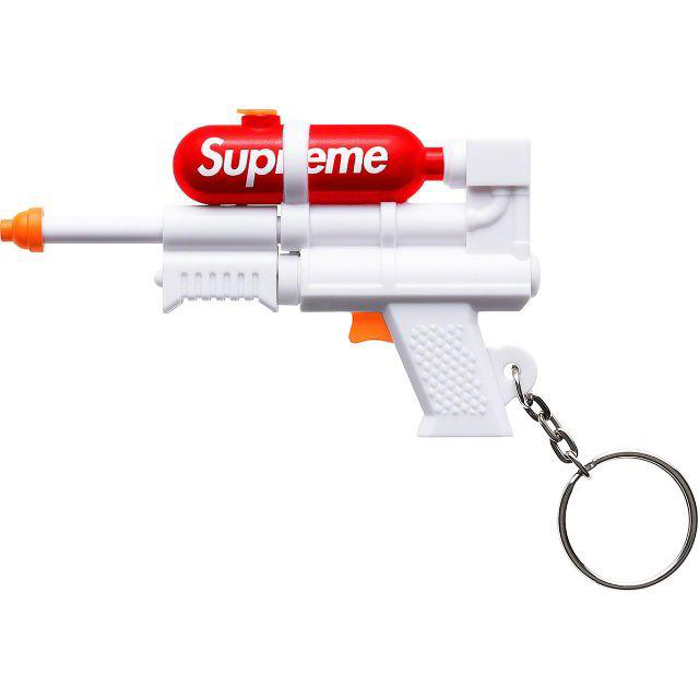 Supreme(シュプリーム)のSupreme Soaker 50 Water Blaster Keychain メンズのファッション小物(キーホルダー)の商品写真