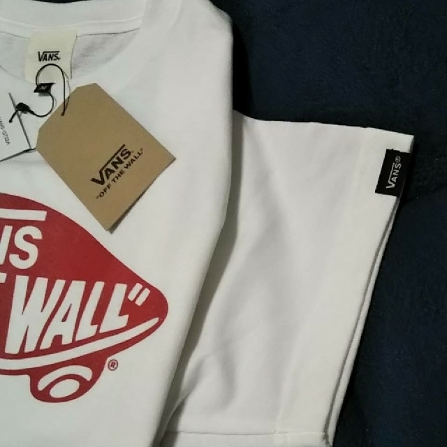 VANS(ヴァンズ)の★新品★今季★ VANSTシャツ／ホワイト／Ｍ レディースのトップス(Tシャツ(半袖/袖なし))の商品写真