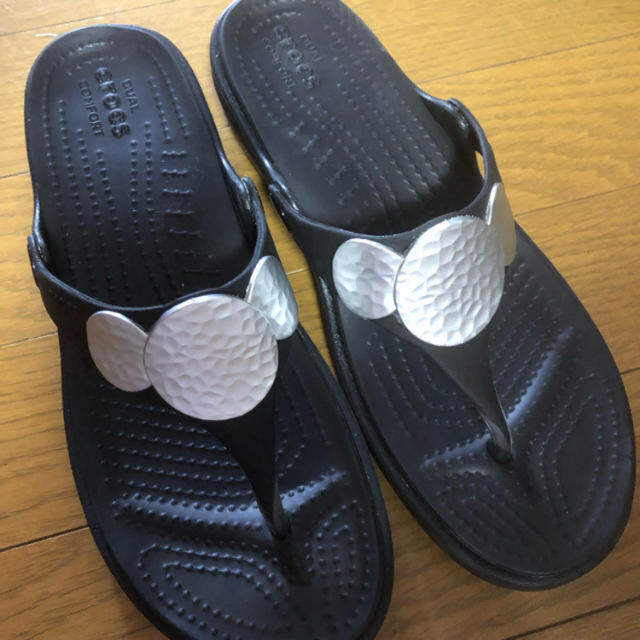 crocs(クロックス)のcrocs レディースの靴/シューズ(サンダル)の商品写真